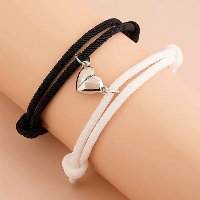 SoleMates™ Magnetic Heart Bracelet Set